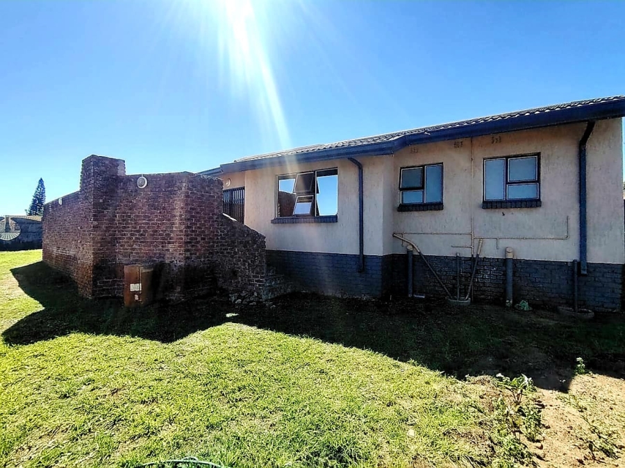 4 Bedroom Property for Sale in West Bank Eastern Cape